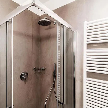 Apartamento Shades Of - Como